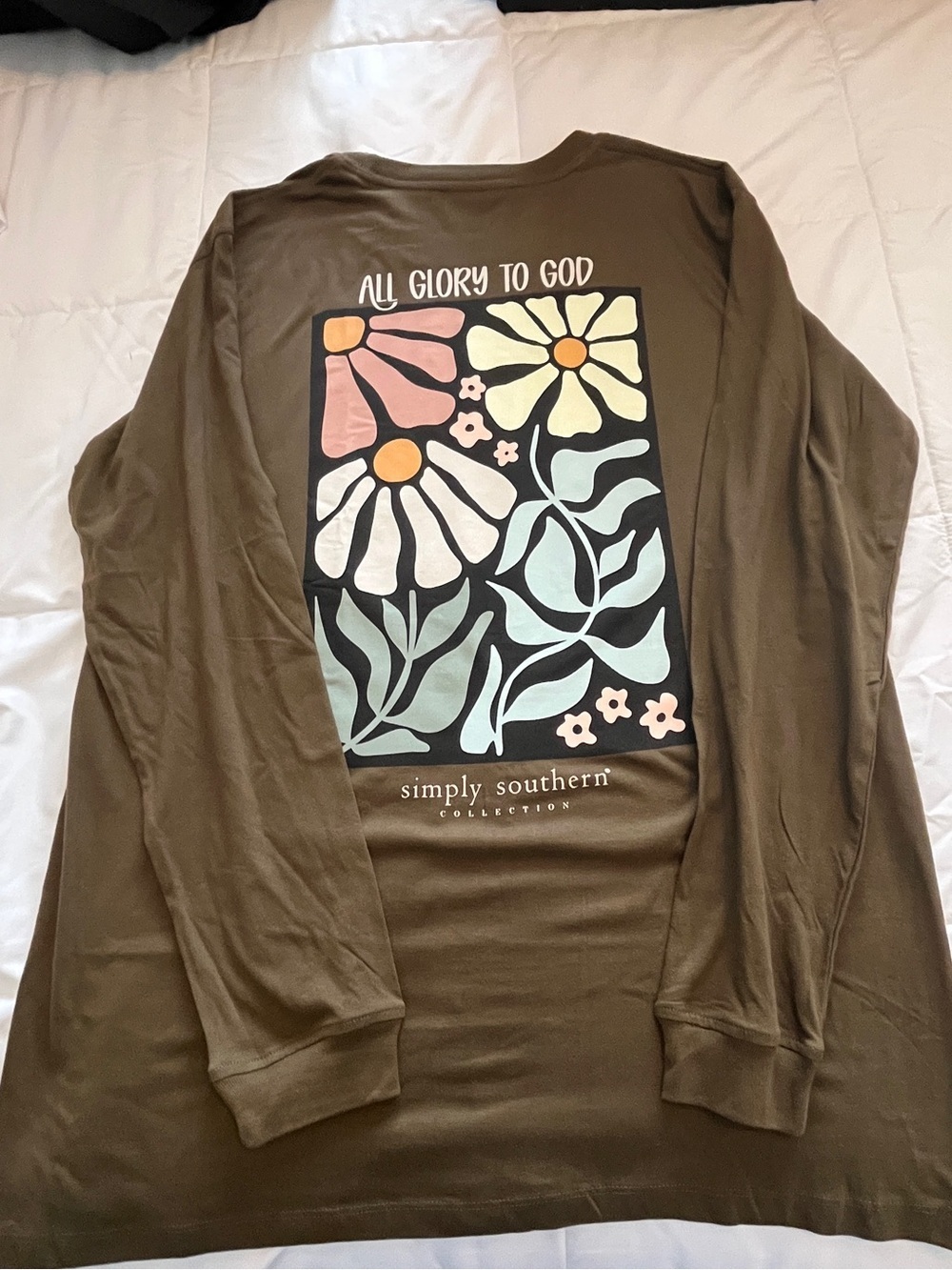 Simply Southern “All Glory To God” Olive Size Large